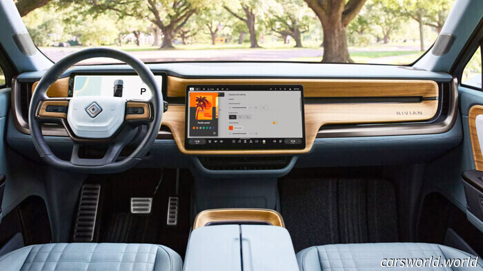 El CEO de Rivian preferiría perderte como comprador antes de añadir Apple CarPlay | Carscoops